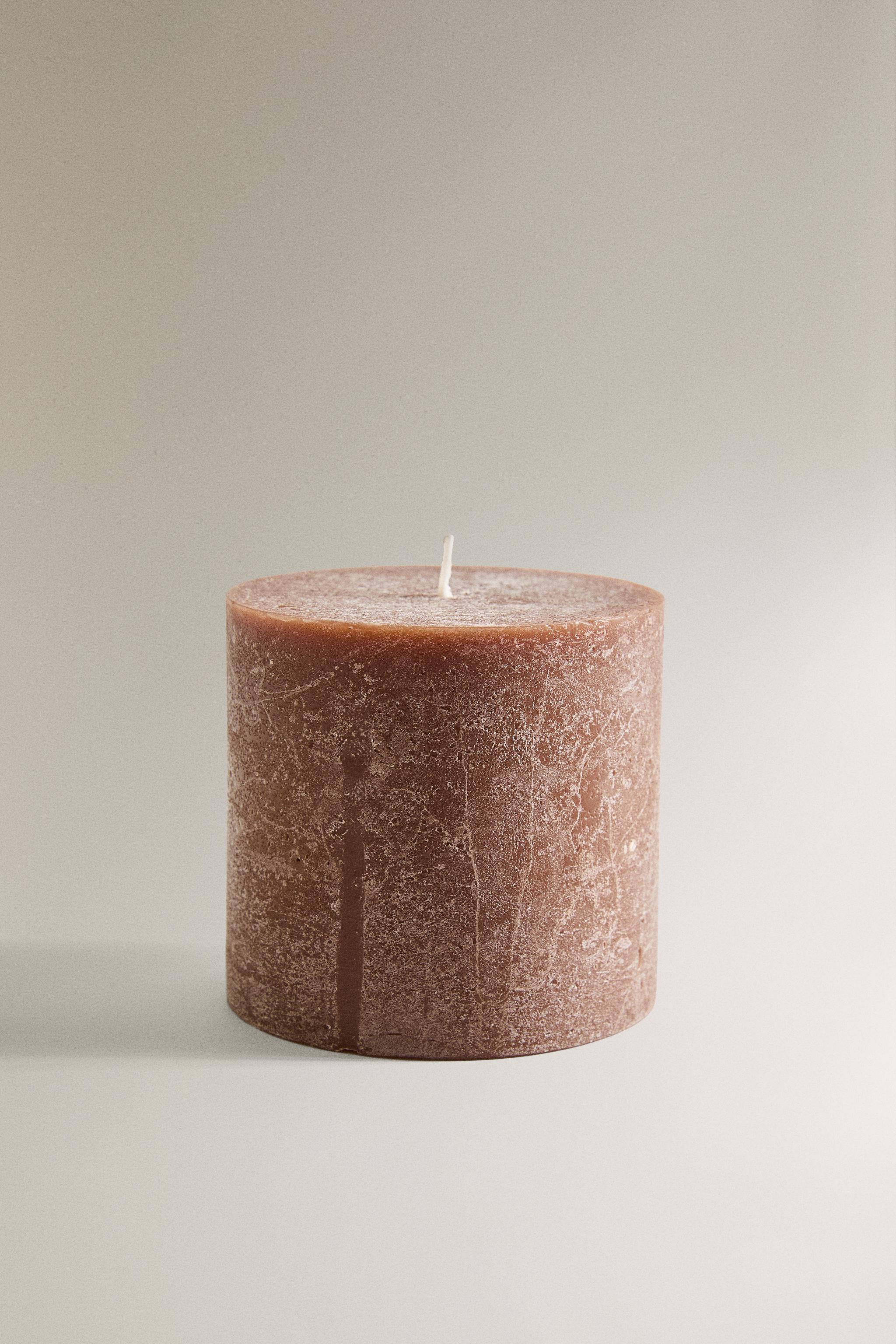 SMALL SALTED CARAMEL CYLINDRICAL SCENTED CANDLE